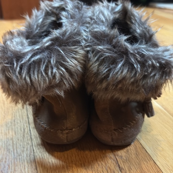 • Minnetonka • - Picture 4 of 6